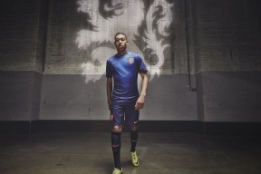 开云体育在线赛事直播-“巨星争霸：联盟最顶尖的明星正面对决”，巨星联盟团队