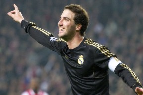 开云体育入口-“中国足球运动员海外表现令人瞩目”，中国足球海外球员名单