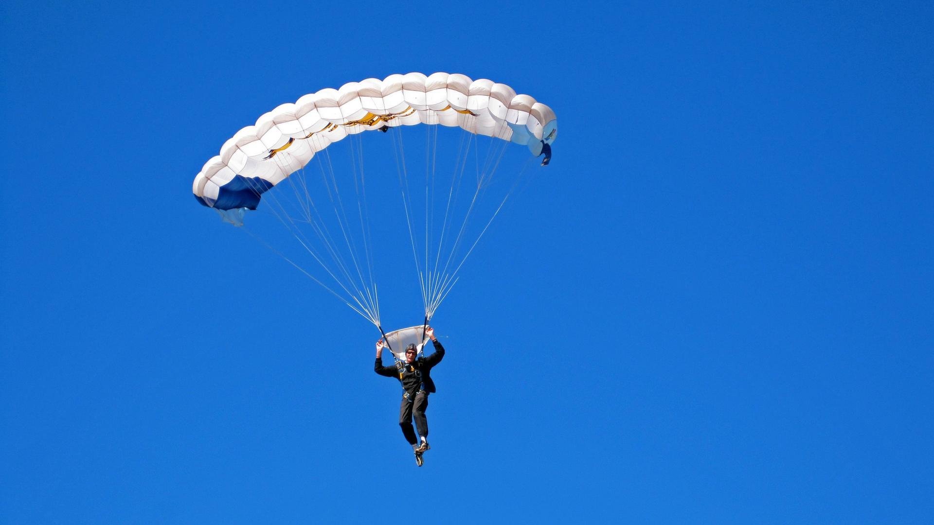 比赛中的“奇技淫巧”：专业选手的绝技欣赏，奇技赢巧是什么意思